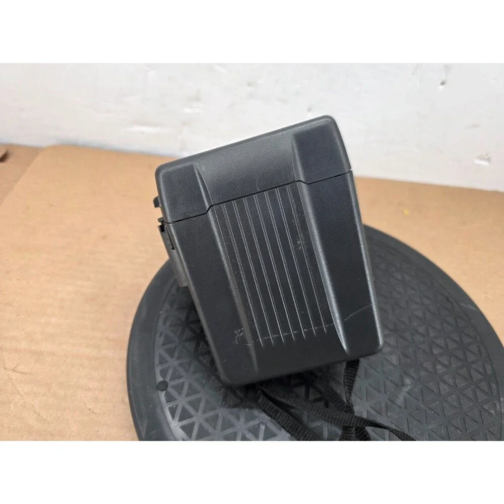 Vintage Polaroid One Step Close Up 600 Film Instant Camera with Strap